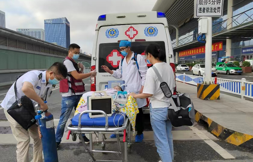 普兰县救护车出租公司