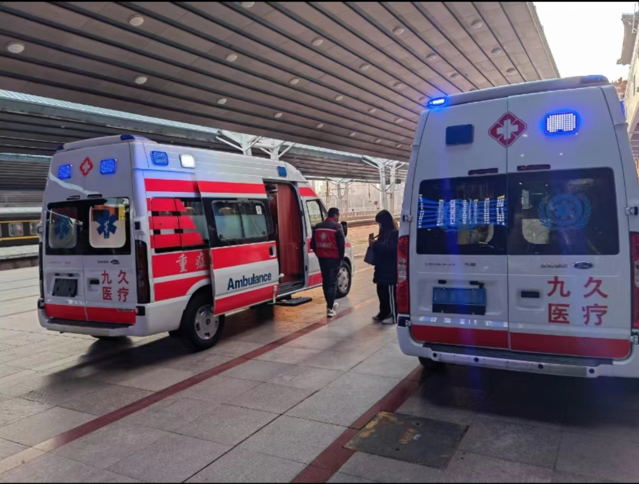 普兰县救护车长途转运